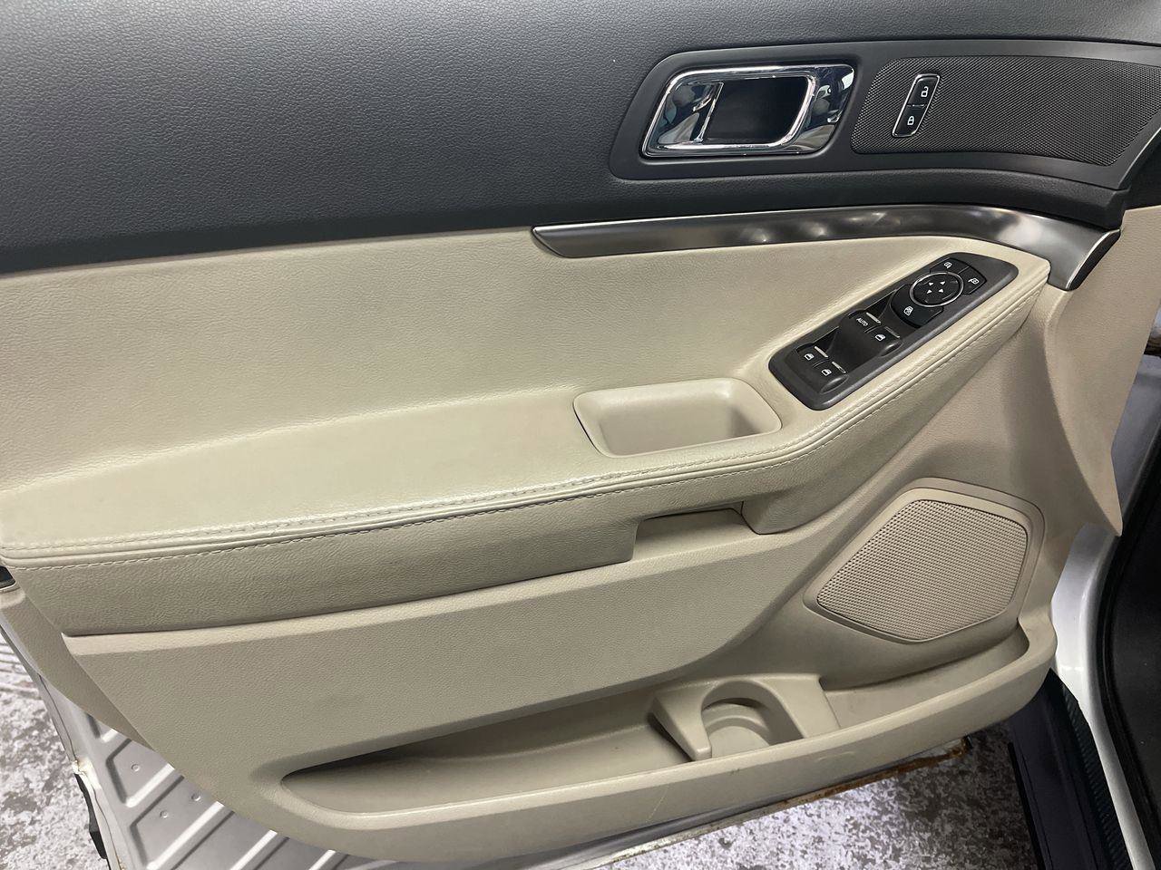 Used 2014 Ford Explorer 4WD image 13