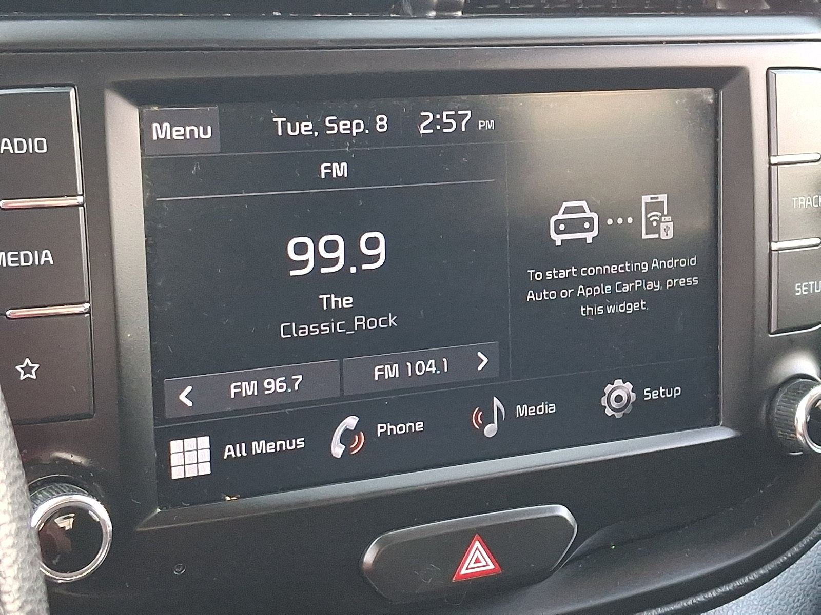 Used 2023 Kia Soul LX w/ LX Technology Package FWD image 16