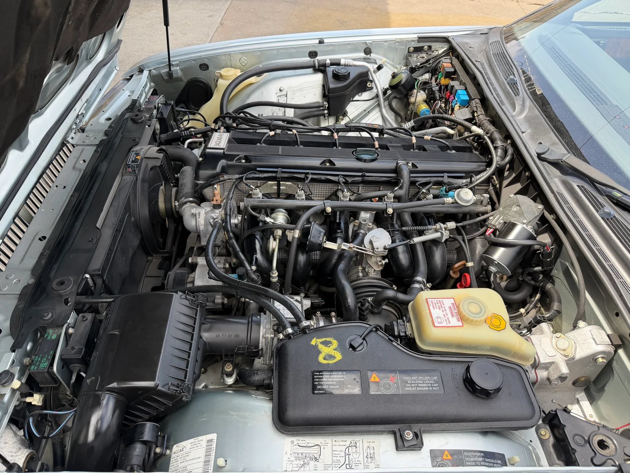 Used 1994 Jaguar XJ6 RWD image 29
