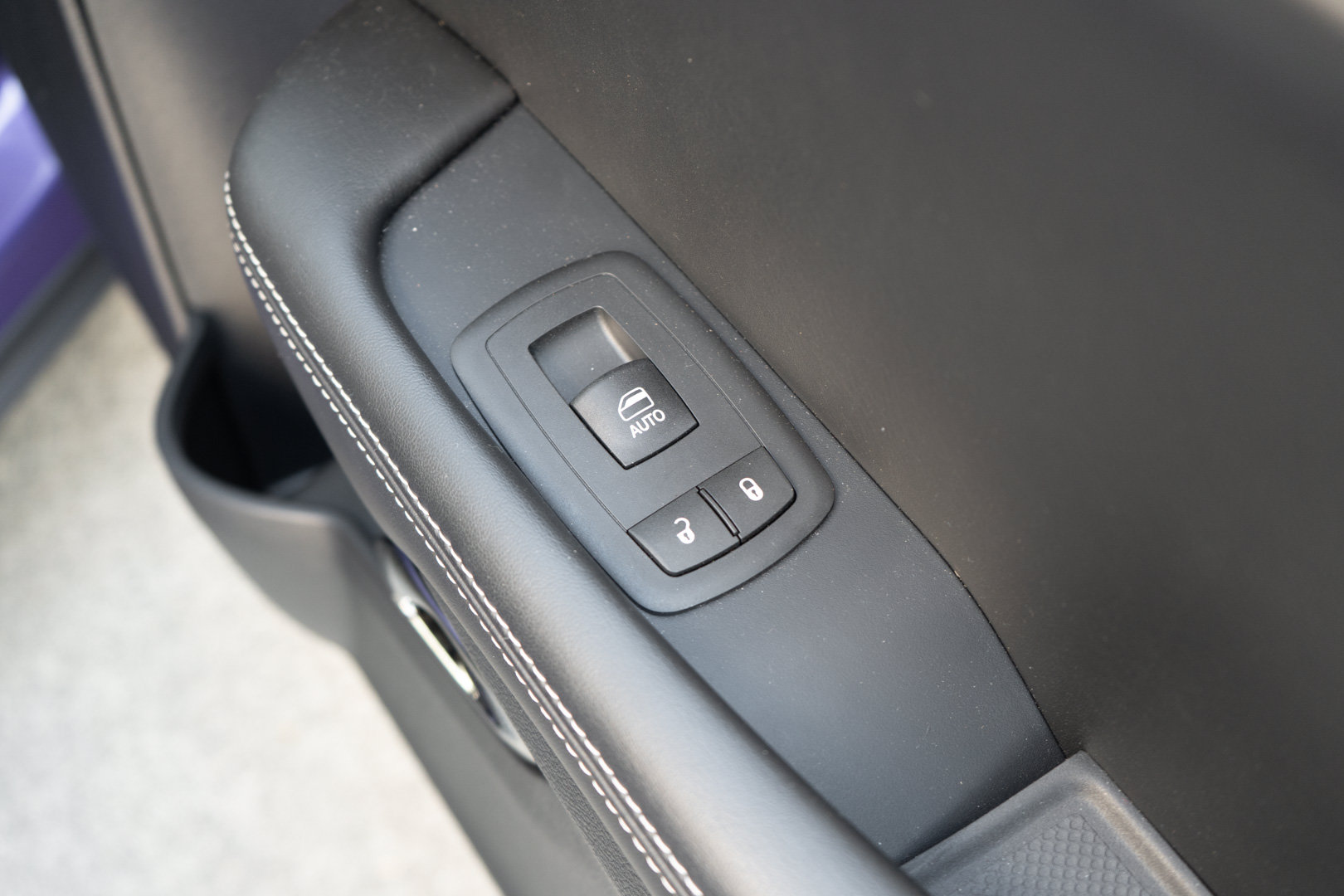 Used 2016 Dodge Challenger SRT Hellcat RWD image 30