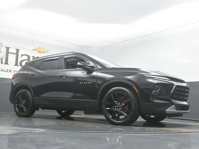 Used 2023 Chevrolet Blazer LT image 2