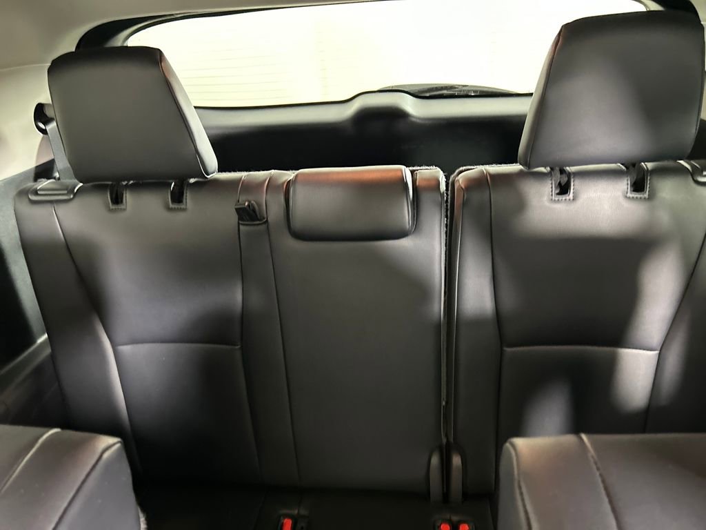 Used 2024 Toyota Highlander XLE image 20