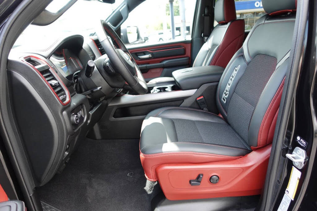 Used 2025 RAM 1500 Rebel AWD/4WD image 19