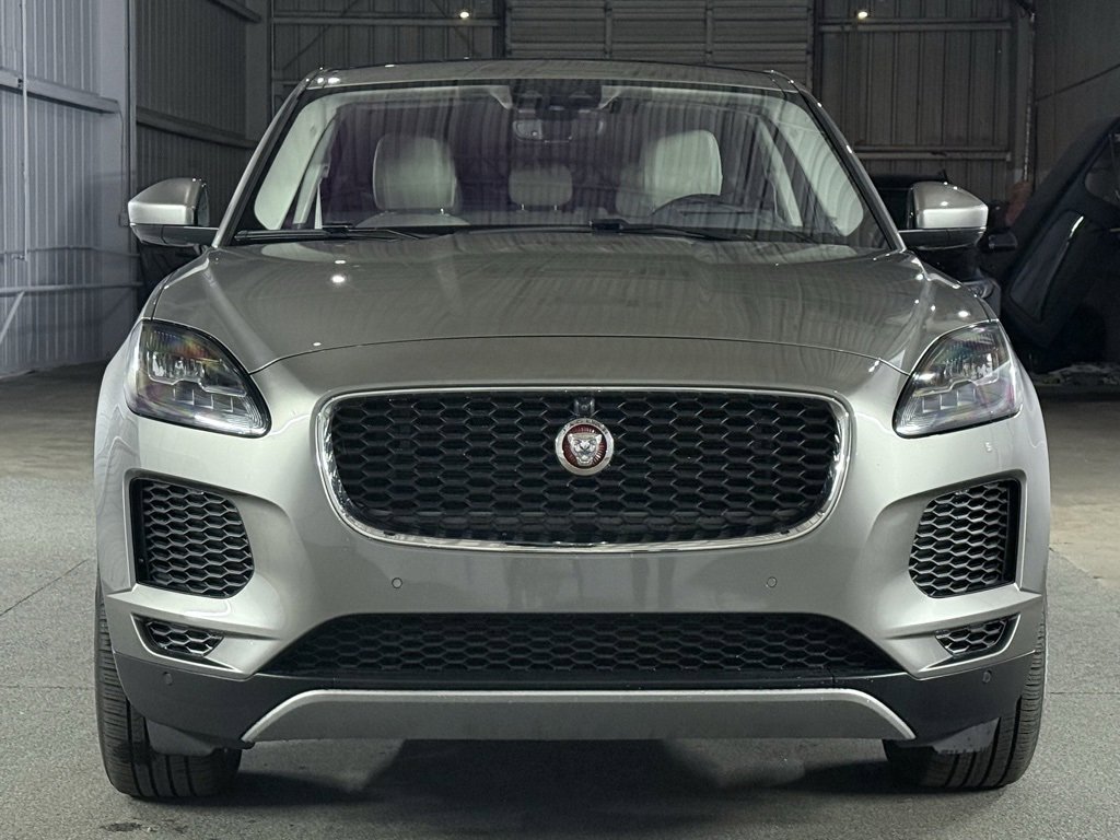Used 2020 Jaguar E-PACE SE image 3