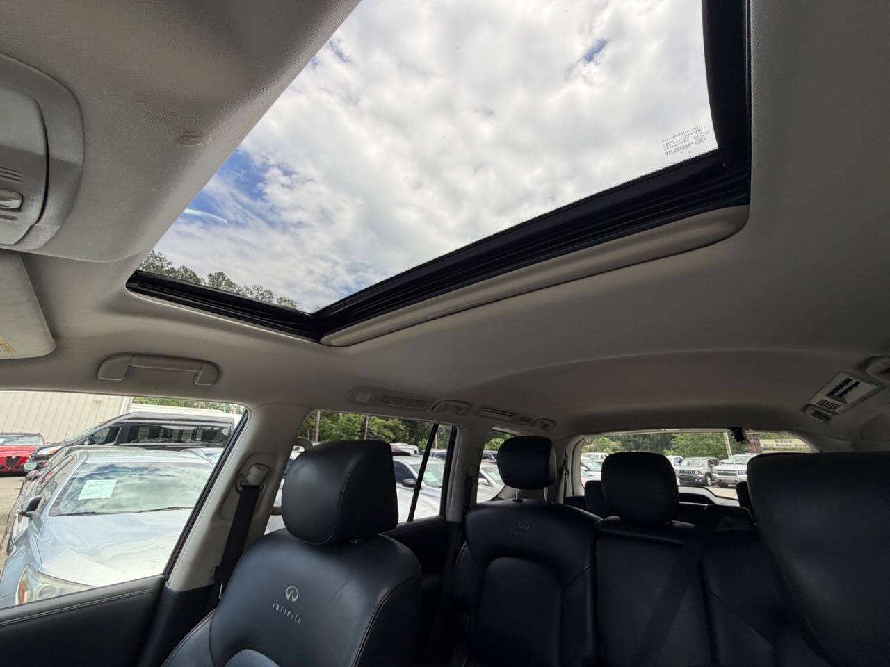 Used 2011 INFINITI QX56 4WD w/ Theater Pkg image 27