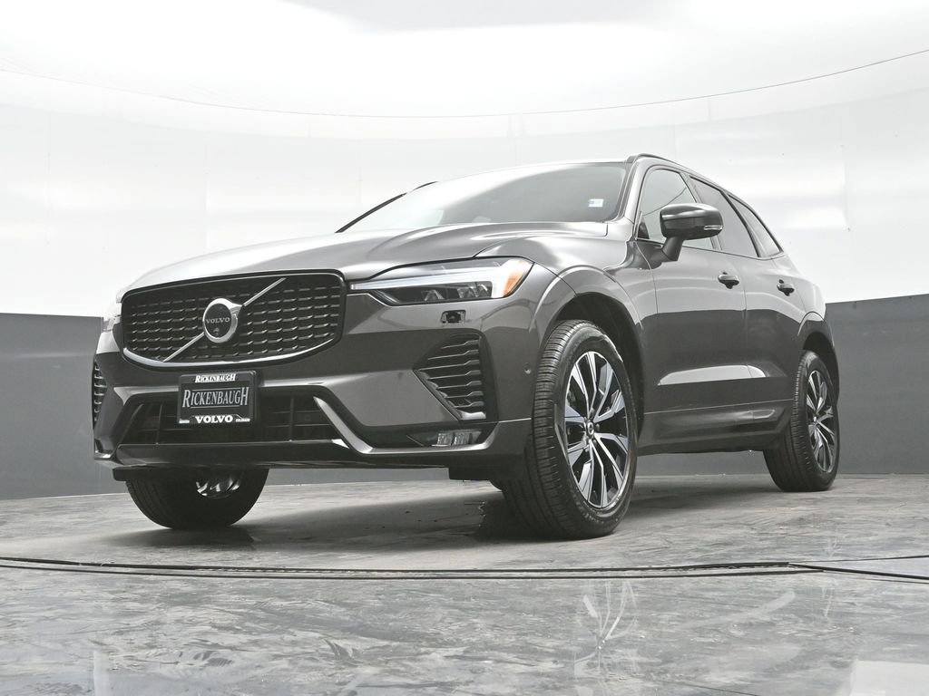 Used 2025 Volvo XC60 B5 Plus AWD/4WD image 21