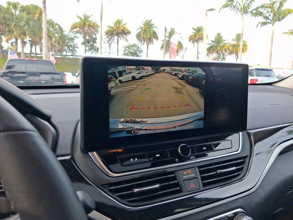 Certified 2023 Nissan Altima 2.5 SR w/ SR Premium Package FWD image 24