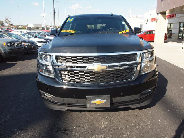 Used 2016 Chevrolet Tahoe LT w/ Luxury Package AWD/4WD image 4