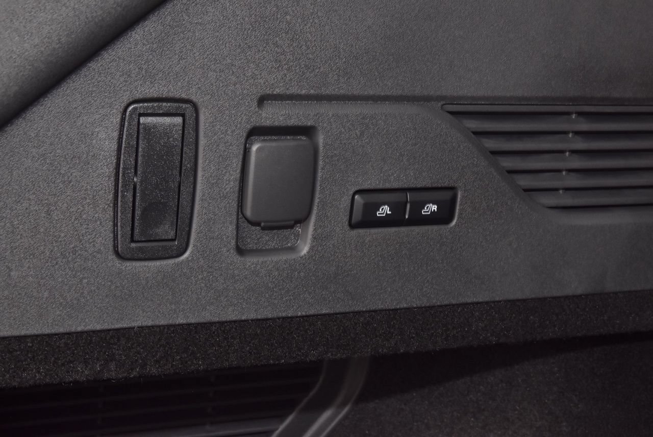 New 2026 Lincoln Nautilus Reserve AWD/4WD image 46