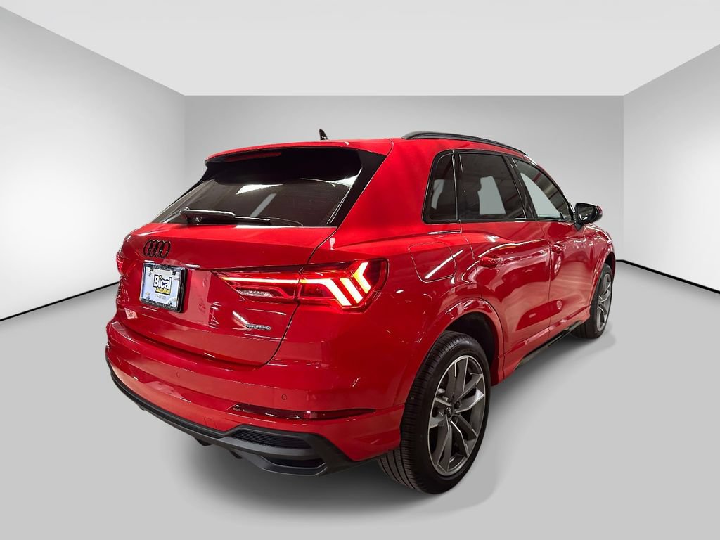 Used 2024 Audi Q3 2.0T Premium Plus w/ Premium Plus Package AWD/4WD image 4