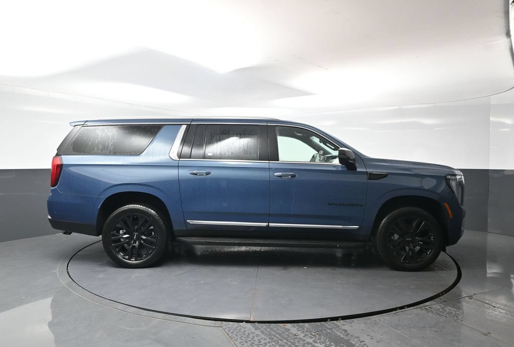 New 2026 GMC Yukon XL Elevation w/ Elevation Premium Package AWD/4WD image 2