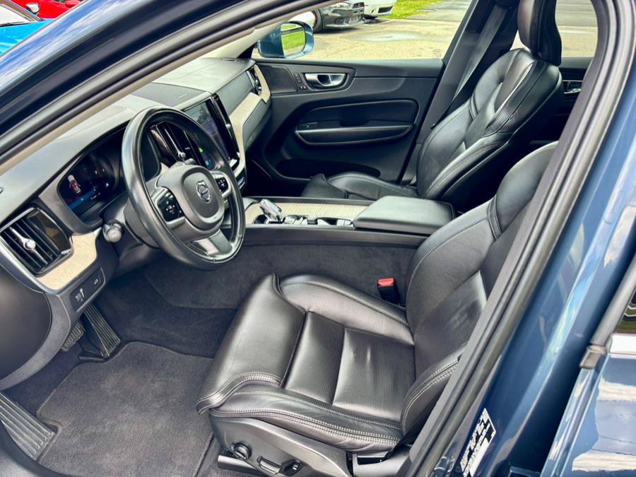 Used 2022 Volvo XC60 B5 Inscription w/ Climate Package AWD/4WD image 11