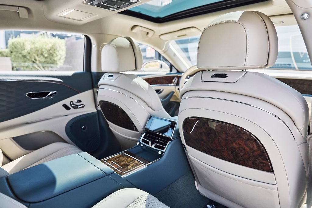 Used 2022 Bentley Flying Spur W12 AWD/4WD image 40