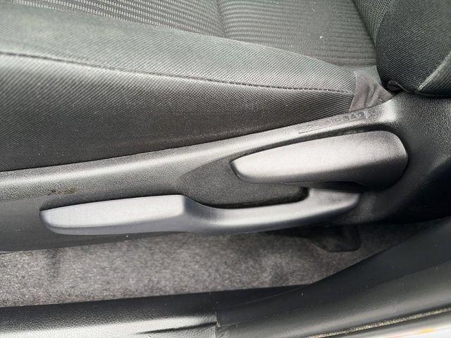 Used 2016 Toyota RAV4 LE AWD/4WD image 12