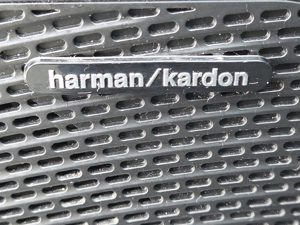 Used 2023 Chrysler Pacifica Limited w/ Uconnect Theater Family Group image 18