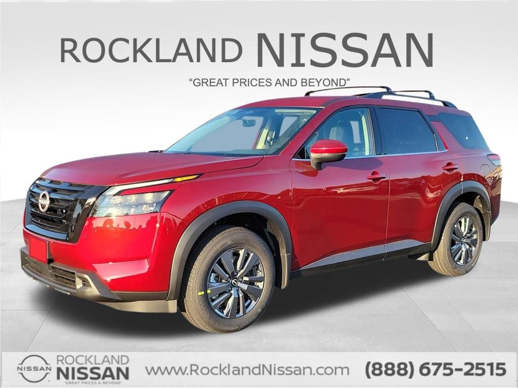 New 2024 Nissan Pathfinder SV w/ Black Appearance Package