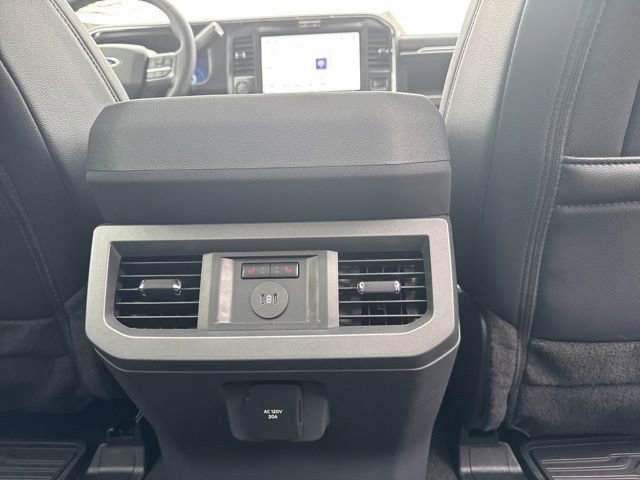 New 2026 Ford F250 Lariat w/ Black Appearance Package image 45