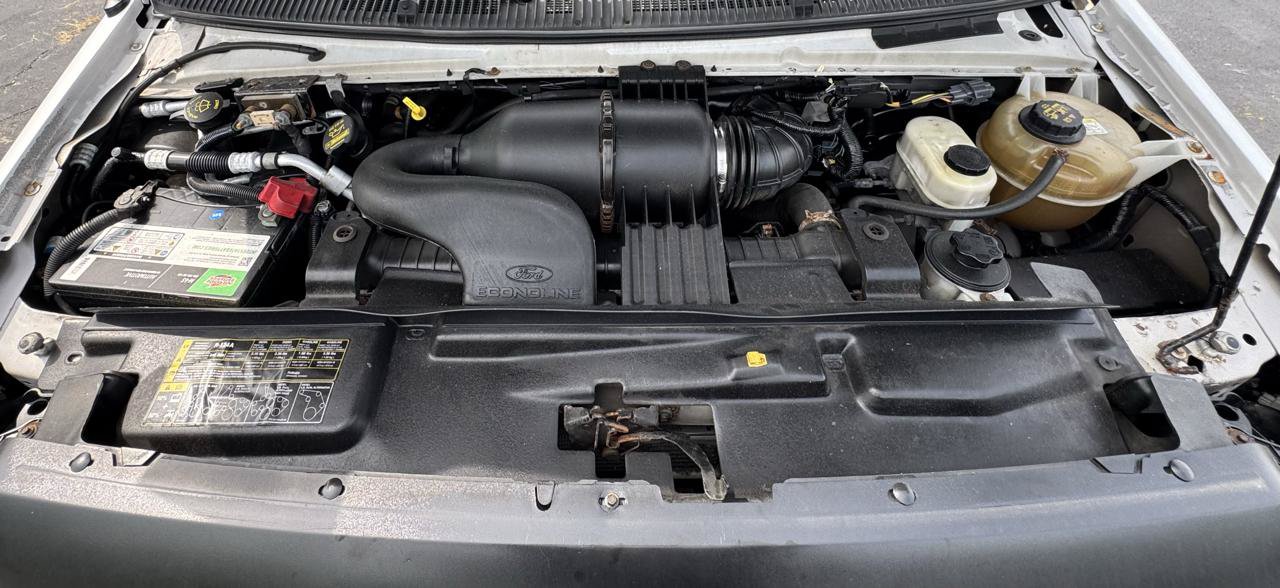 Used 2011 Ford E-250 and Econoline 250 w/ PWR Group RWD image 4