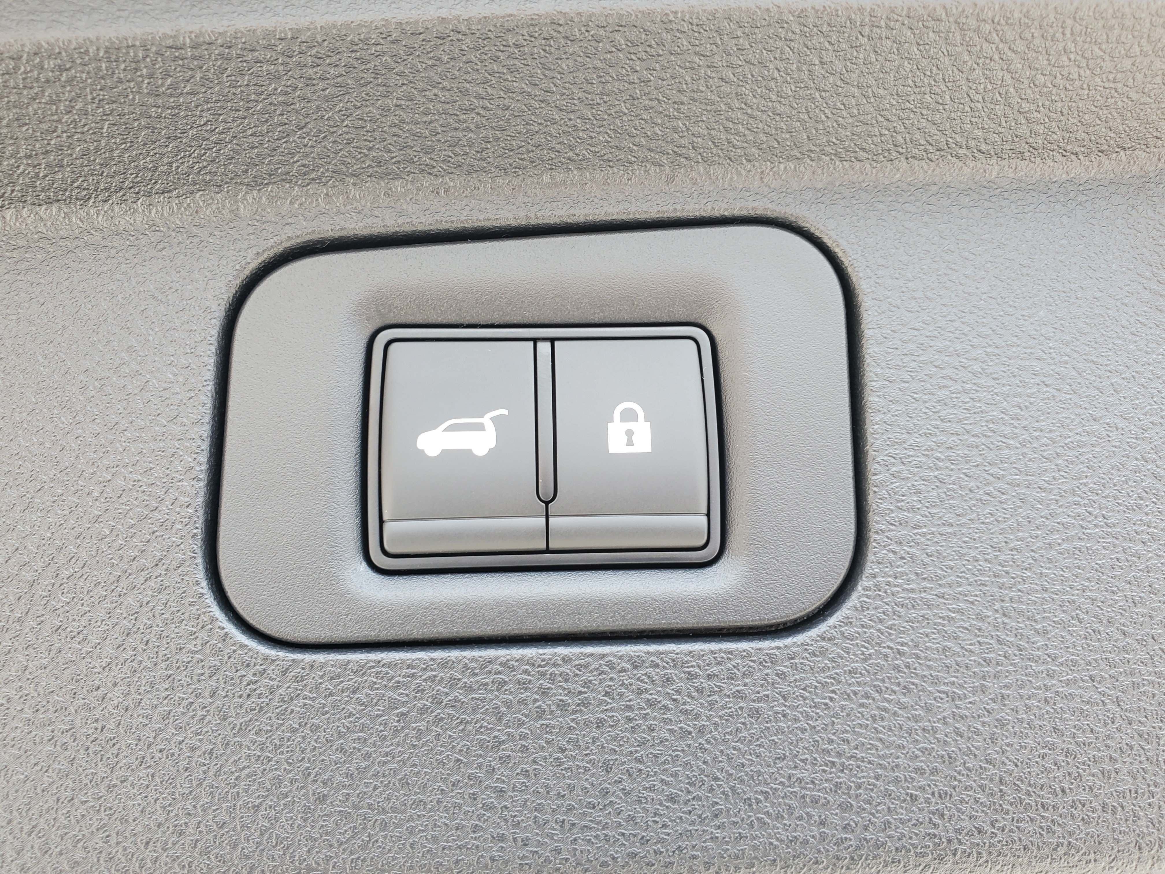 New 2026 Nissan Armada PRO-4X w/ Captain's Chari Seat Package AWD/4WD image 12
