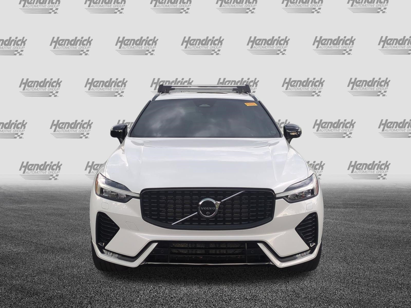 Used 2023 Volvo XC60 B5 Ultimate w/ Climate Package AWD/4WD image 3