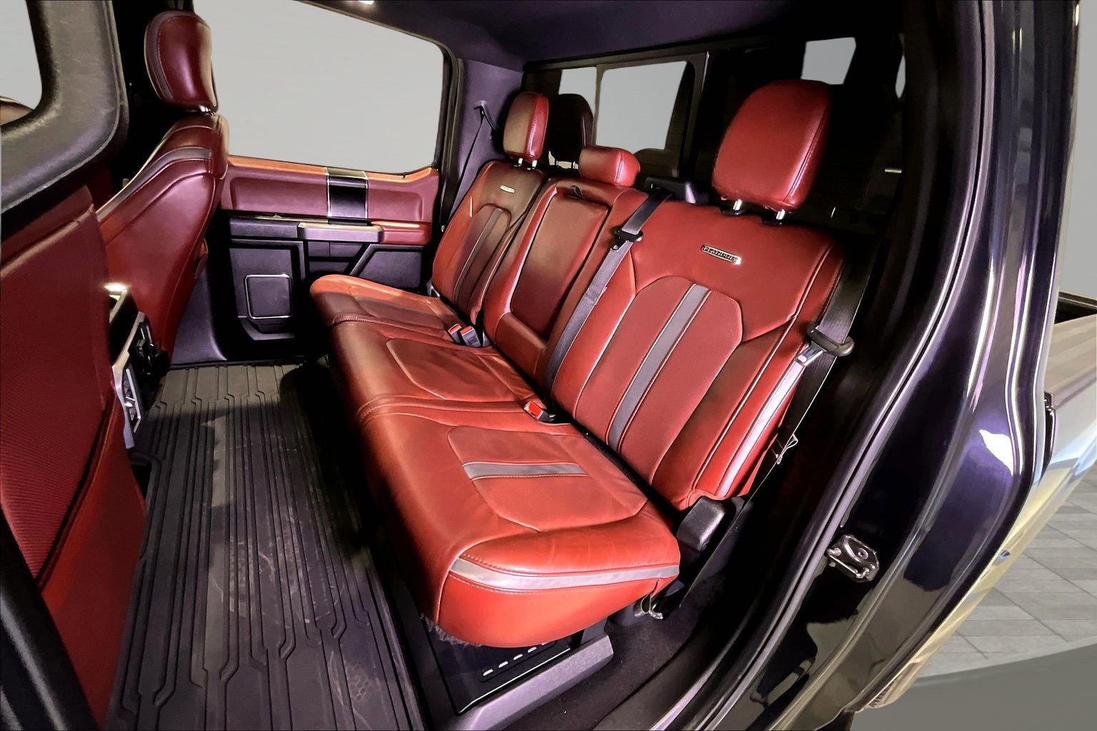Used 2019 Ford F250 Platinum w/ Platinum Ultimate Package image 23