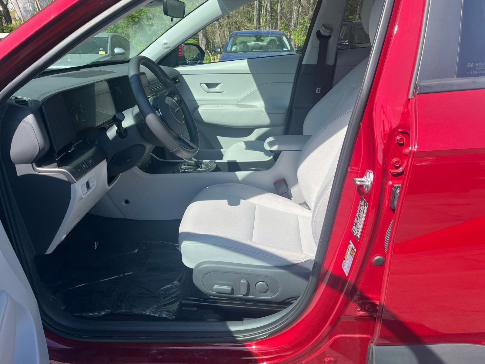 Used 2025 Hyundai Kona SEL image 22