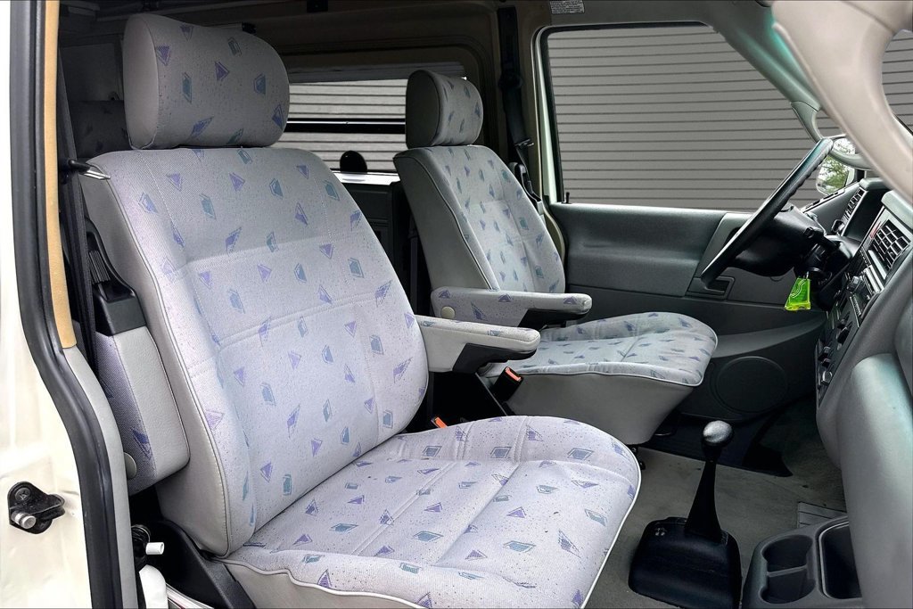 Used 1999 Volkswagen Eurovan Camper FWD image 8