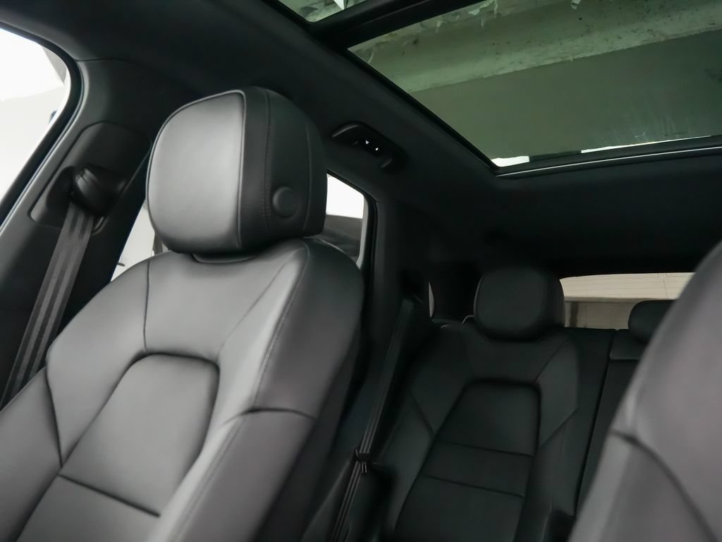 New 2026 Porsche Cayenne AWD/4WD image 35