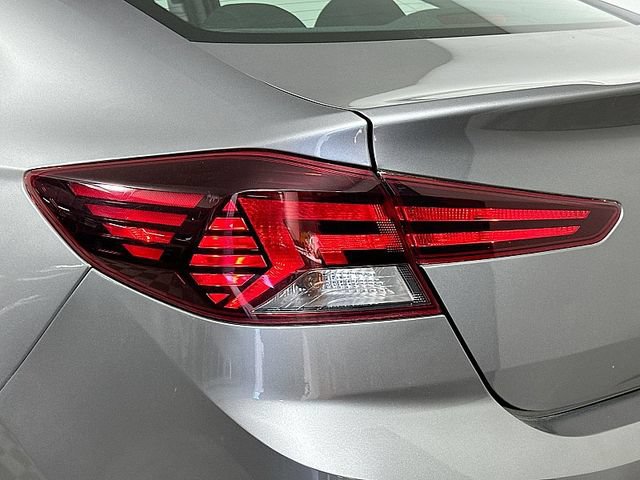 Used 2020 Hyundai Elantra Value Edition w/ Cargo Package (C1) FWD image 25