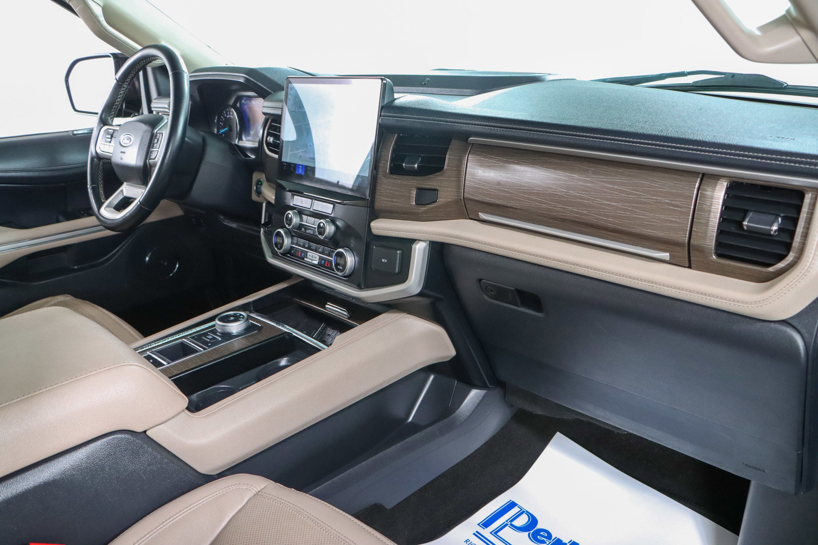 Used 2023 Ford Expedition Max Limited image 30