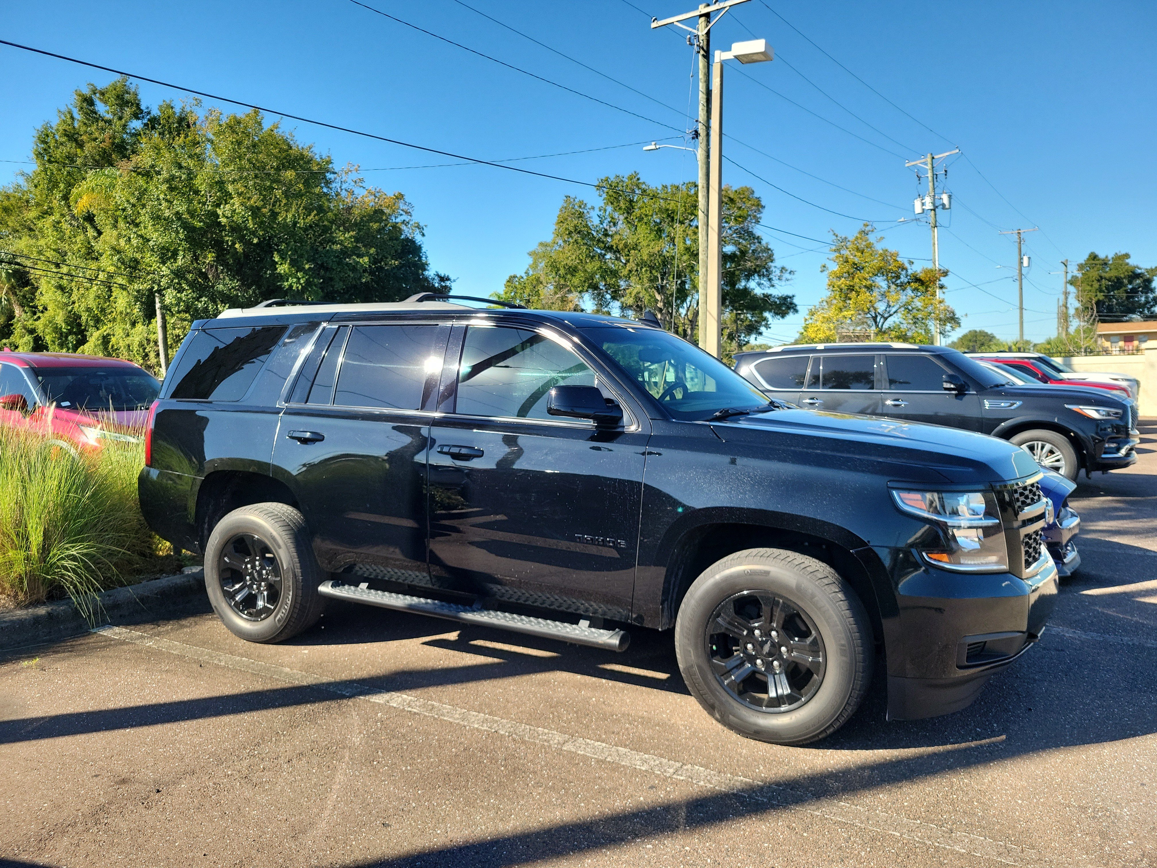 Used 2020 Chevrolet Tahoe LS RWD image 4