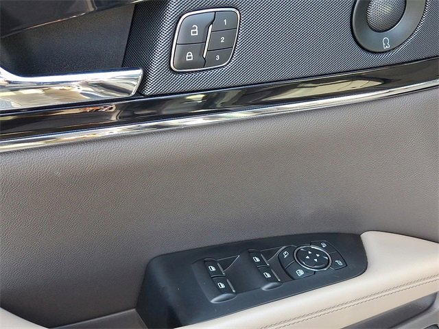 Used 2021 Lincoln Nautilus Reserve image 14