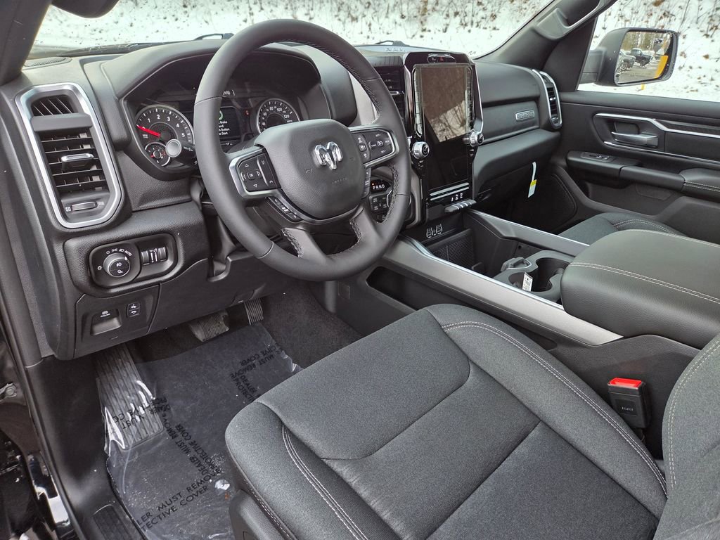 New 2026 RAM 1500 4x4 Crew Cab image 10