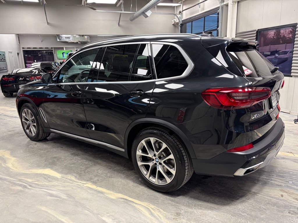 Used 2019 BMW X5 xDrive40i w/ Convenience Package AWD/4WD image 38