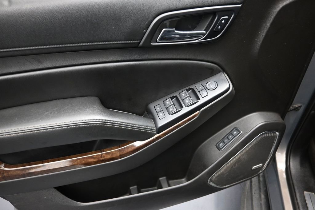 Used 2017 Chevrolet Suburban LT w/ Max Trailering Package RWD image 10