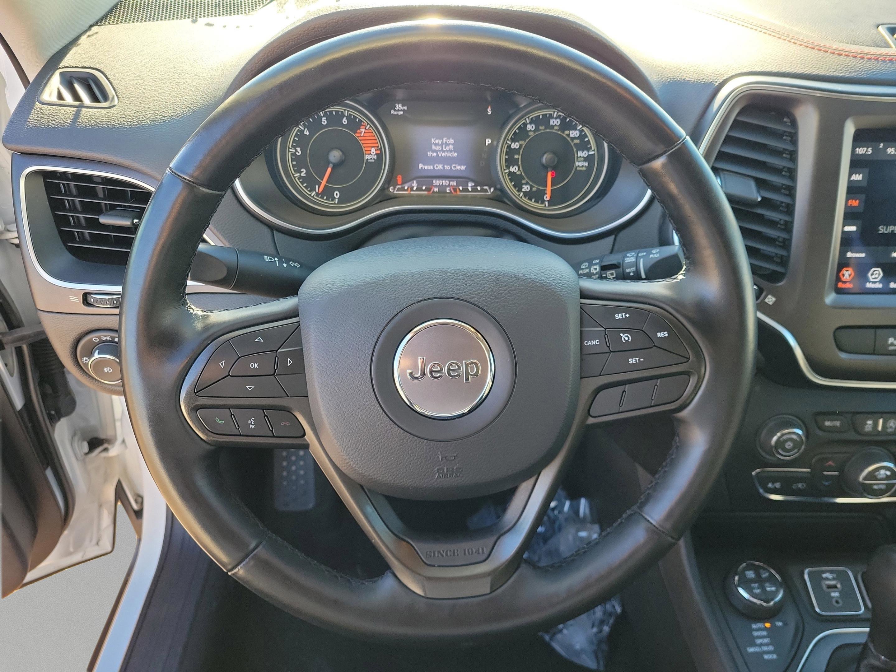 Used 2021 Jeep Cherokee Trailhawk w/ Comfort/Convenience Group image 17