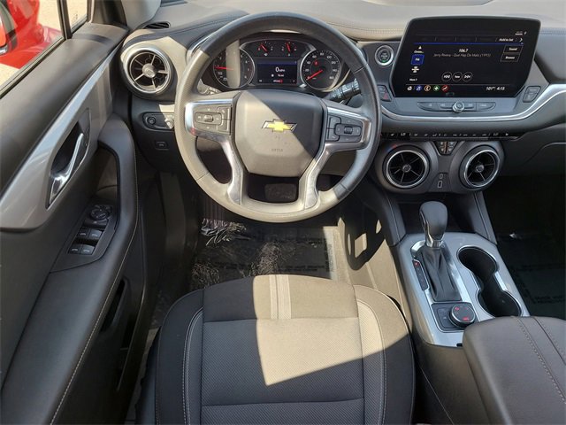 Used 2024 Chevrolet Blazer LT image 13
