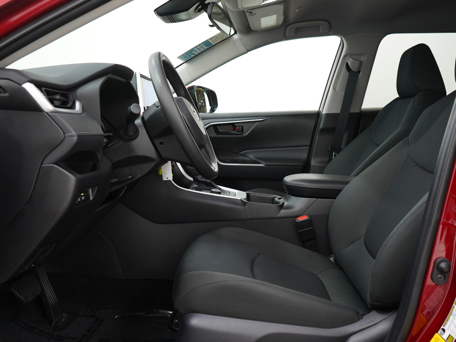 Used 2025 Toyota RAV4 LE AWD/4WD image 18