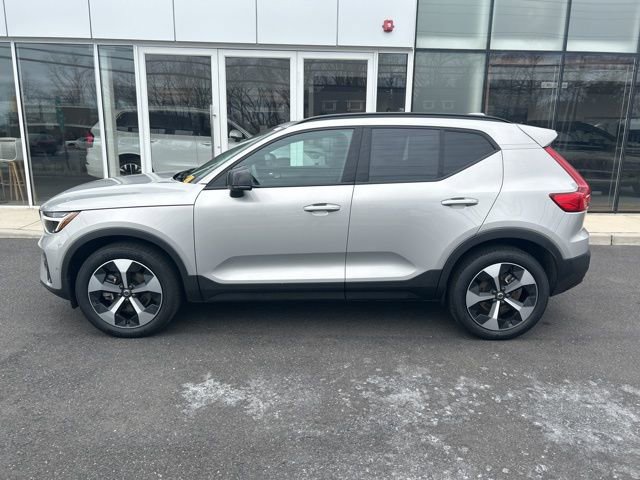 Certified 2025 Volvo XC40 B5 Plus video 2