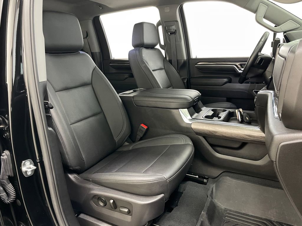 Certified 2024 Chevrolet Silverado 2500 LTZ w/ LTZ Plus Package AWD/4WD image 45