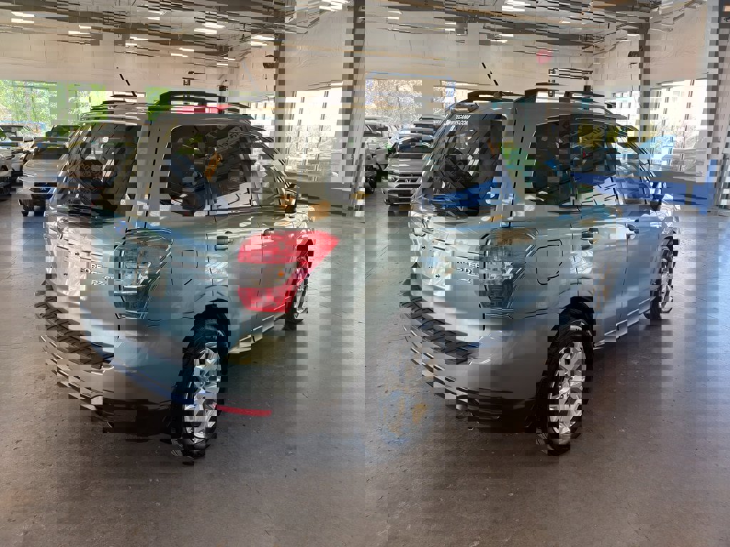 Used 2015 Subaru Forester 2.5i Premium AWD/4WD image 5