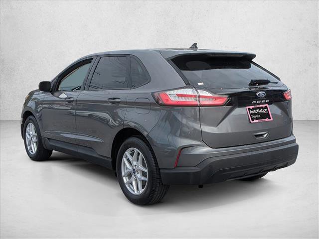 Used 2021 Ford Edge SE image 5