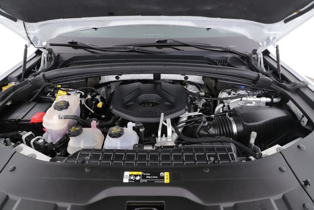 Used 2022 Jeep Grand Cherokee Overland AWD/4WD image 15