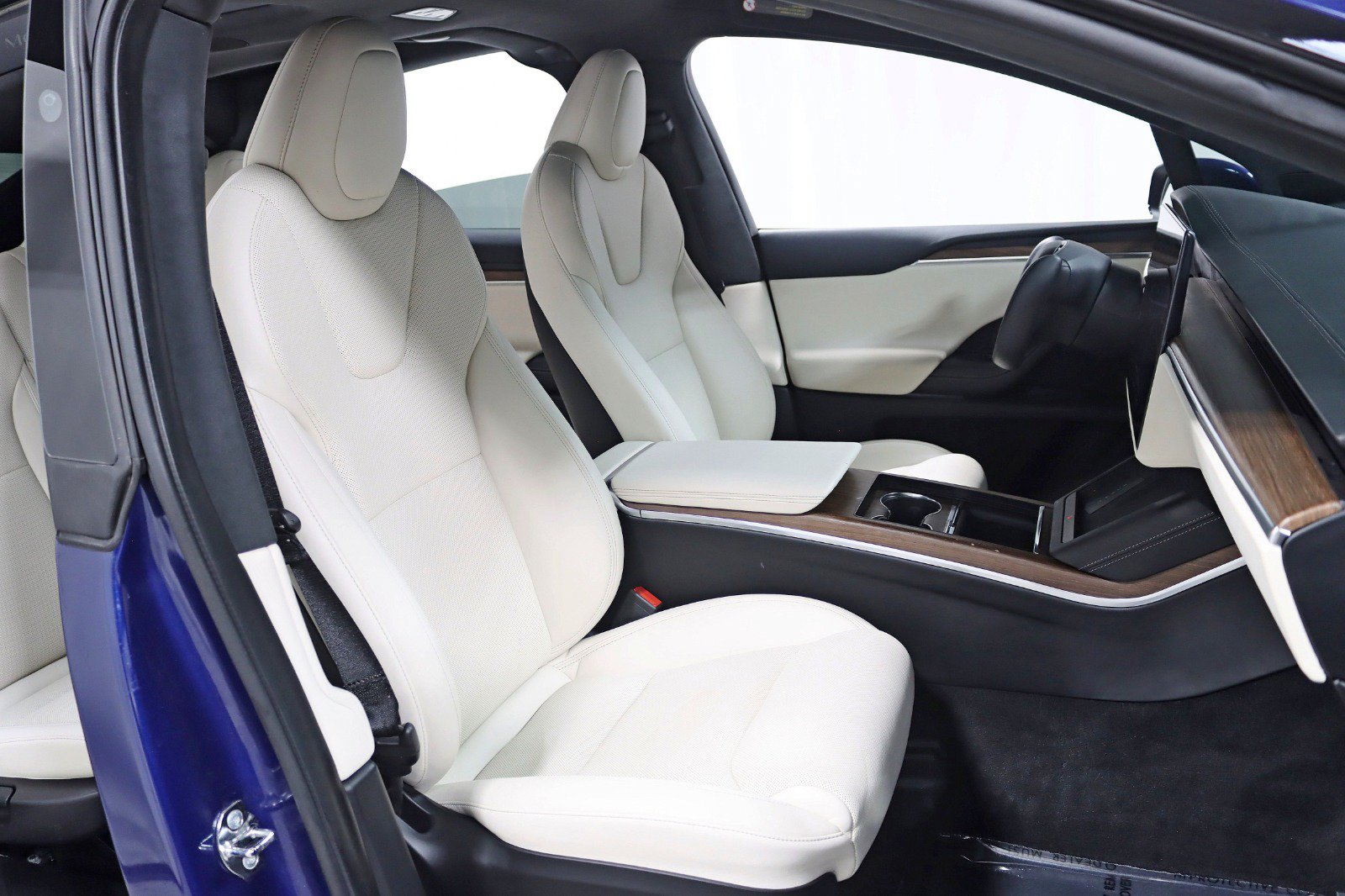 Used 2023 Tesla Model X AWD/4WD image 31