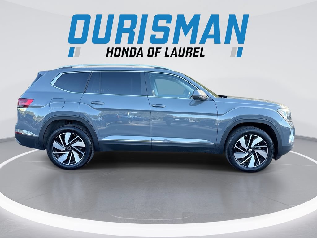 Used 2025 Volkswagen Atlas SEL AWD/4WD image 9