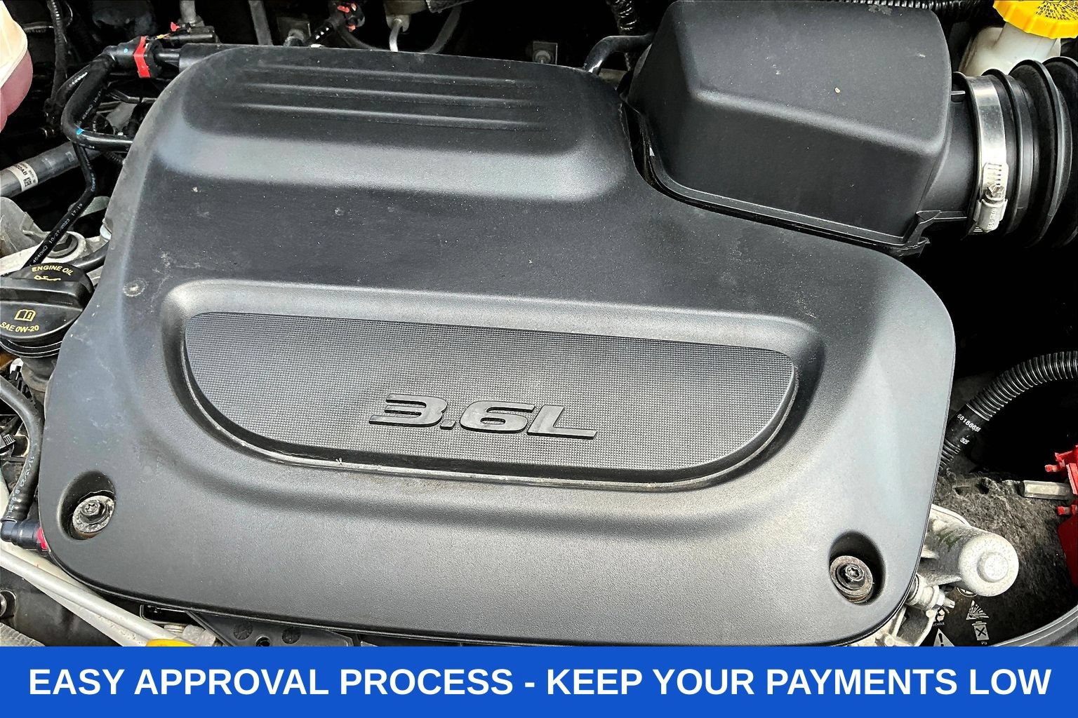 Used 2024 Chrysler Pacifica Touring-L FWD image 33