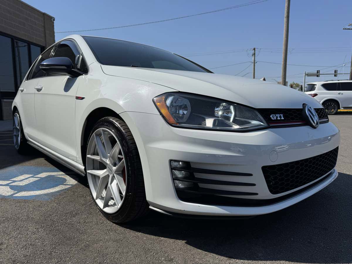 Used 2016 Volkswagen GTI S image 3
