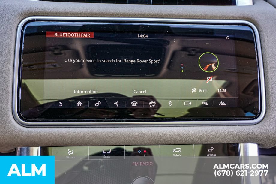 Used 2018 Land Rover Range Rover Sport SE AWD/4WD image 39