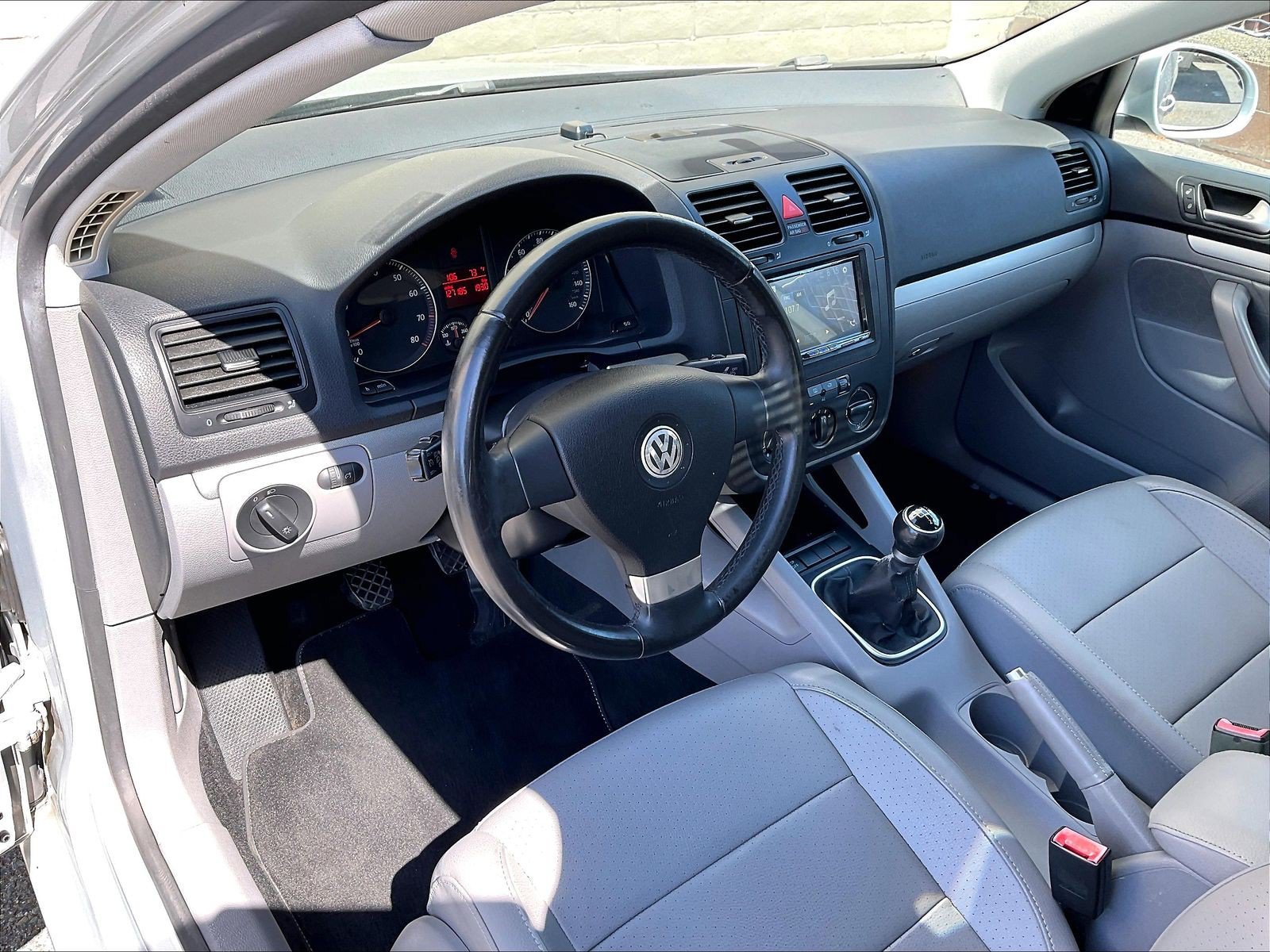 Used 2009 Volkswagen Jetta Wolfsburg Edition FWD image 13