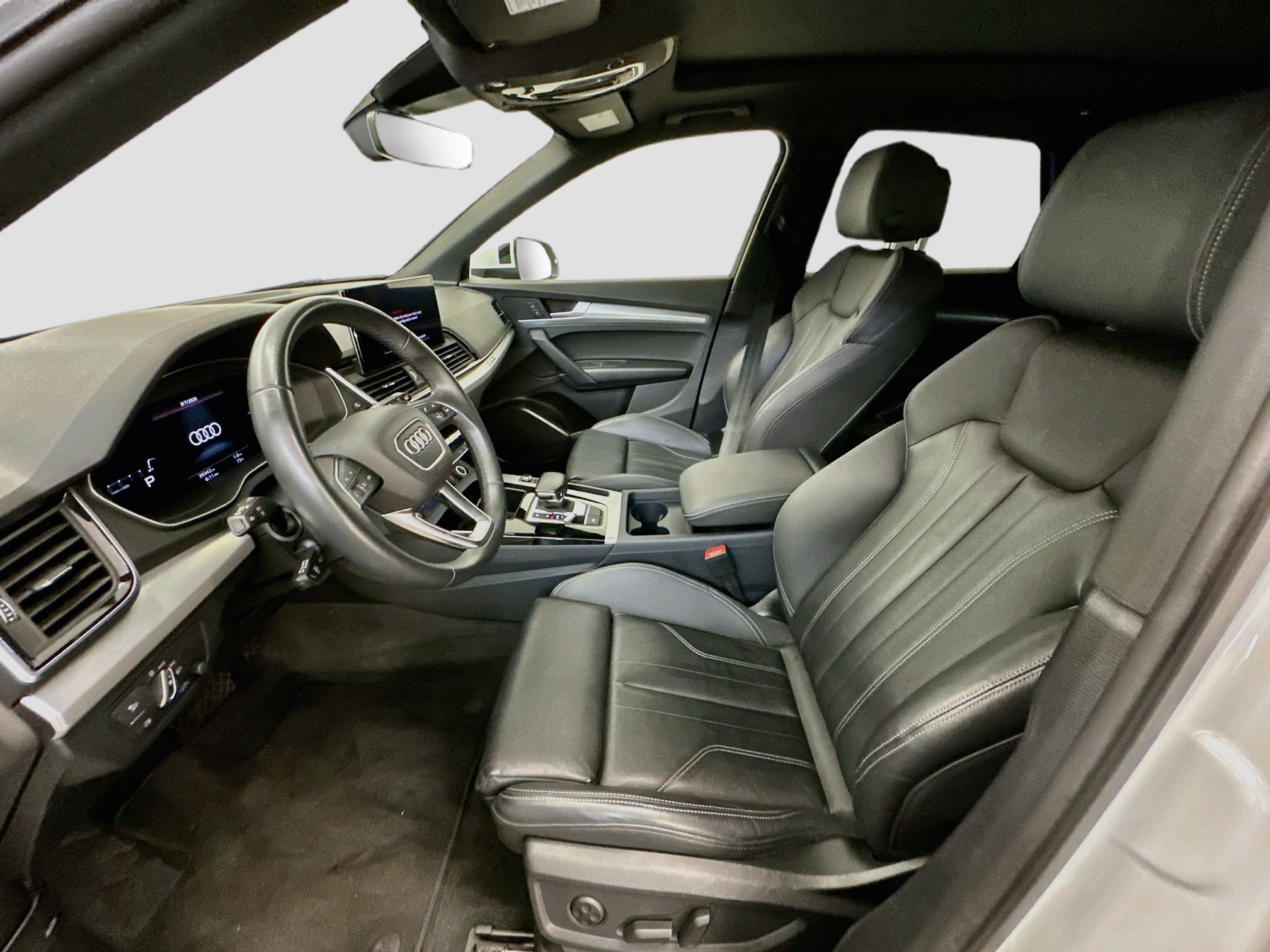 Used 2025 Audi Q5 2.0T Premium AWD/4WD image 13